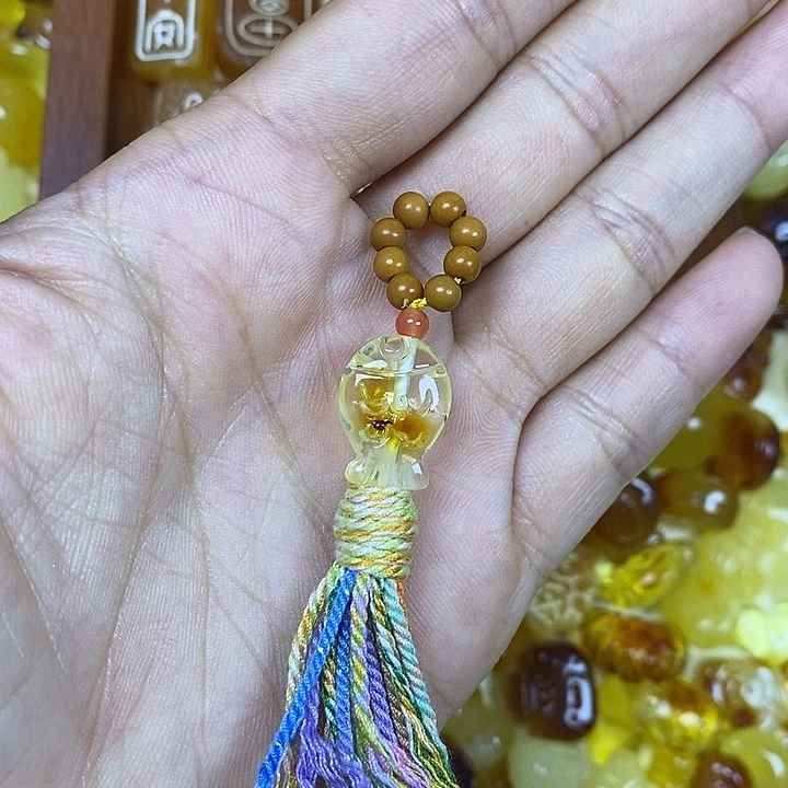 吊坠橄榄核福利小鱼滴溜