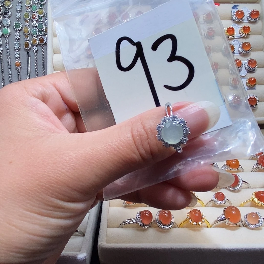 翡翠未镶嵌戒指缅甸