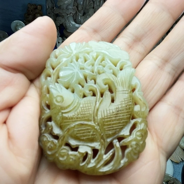 和田玉（青白玉）未镶嵌颈饰