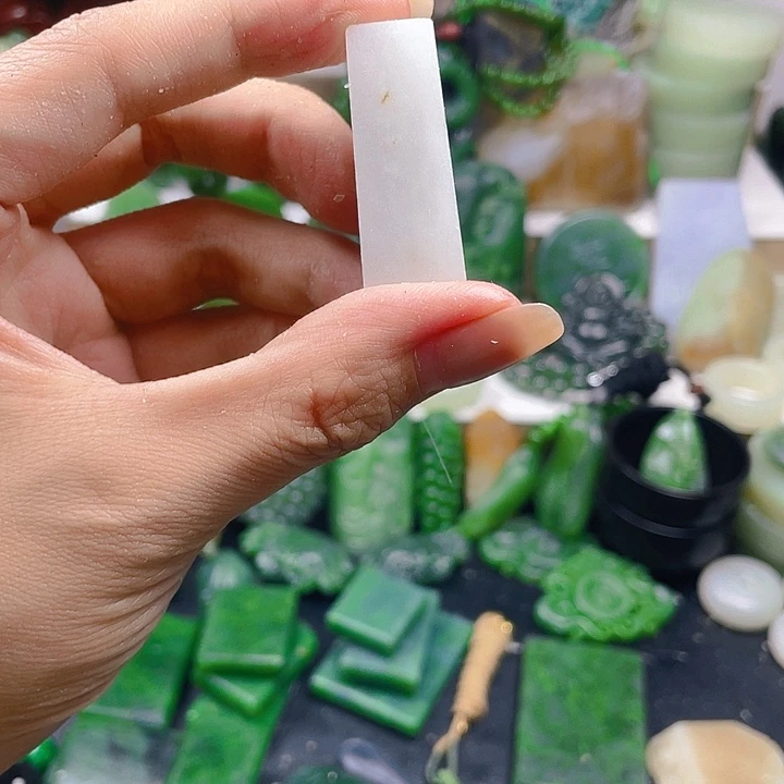 未镶嵌和田玉珠宝半成品