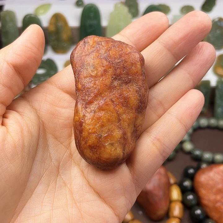 岫岩河磨玉（透闪石质玉）颈饰未镶嵌