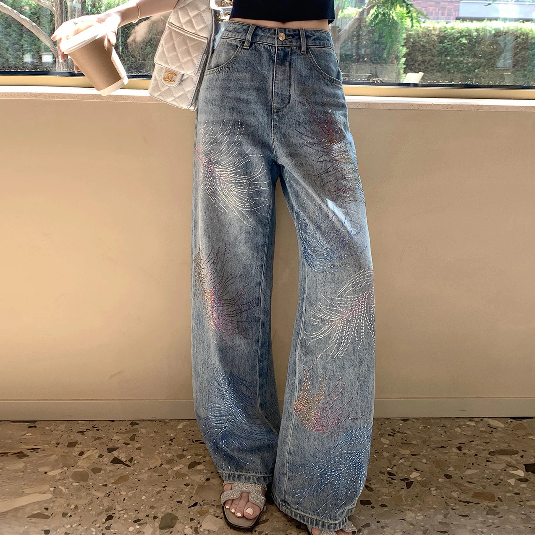 "原地封神羽毛牛仔"高定！美到犯规！重磅奢贵定制烫钻小香牛仔裤