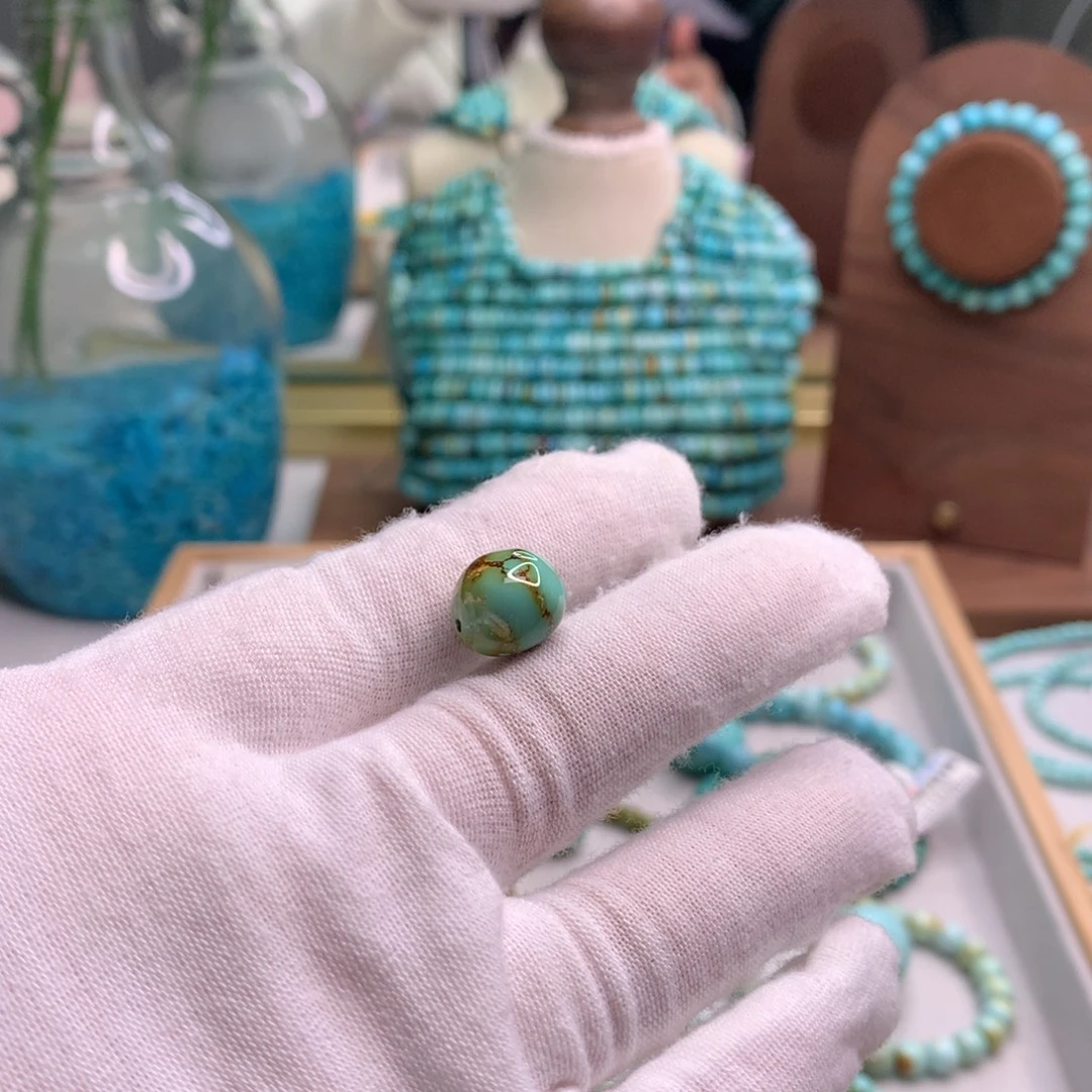 绿松石未镶嵌饰品