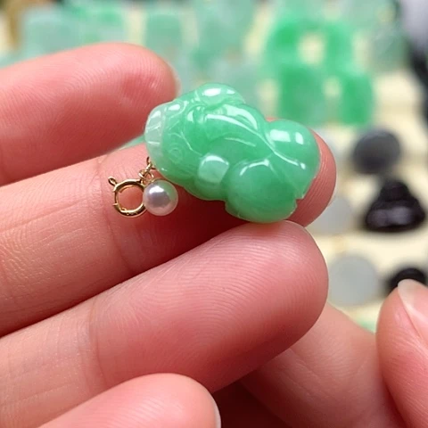 翡翠18K金镶嵌吊坠(不含链)
