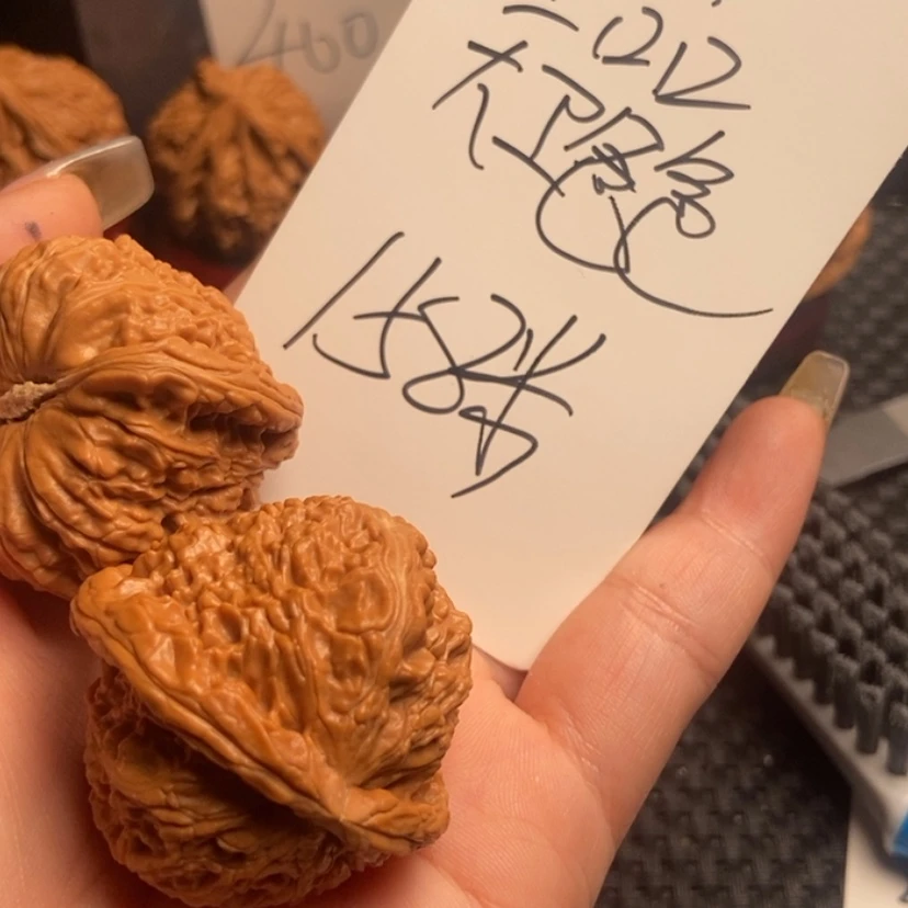 【闪购商品】文玩核桃把件大**爸白狮子