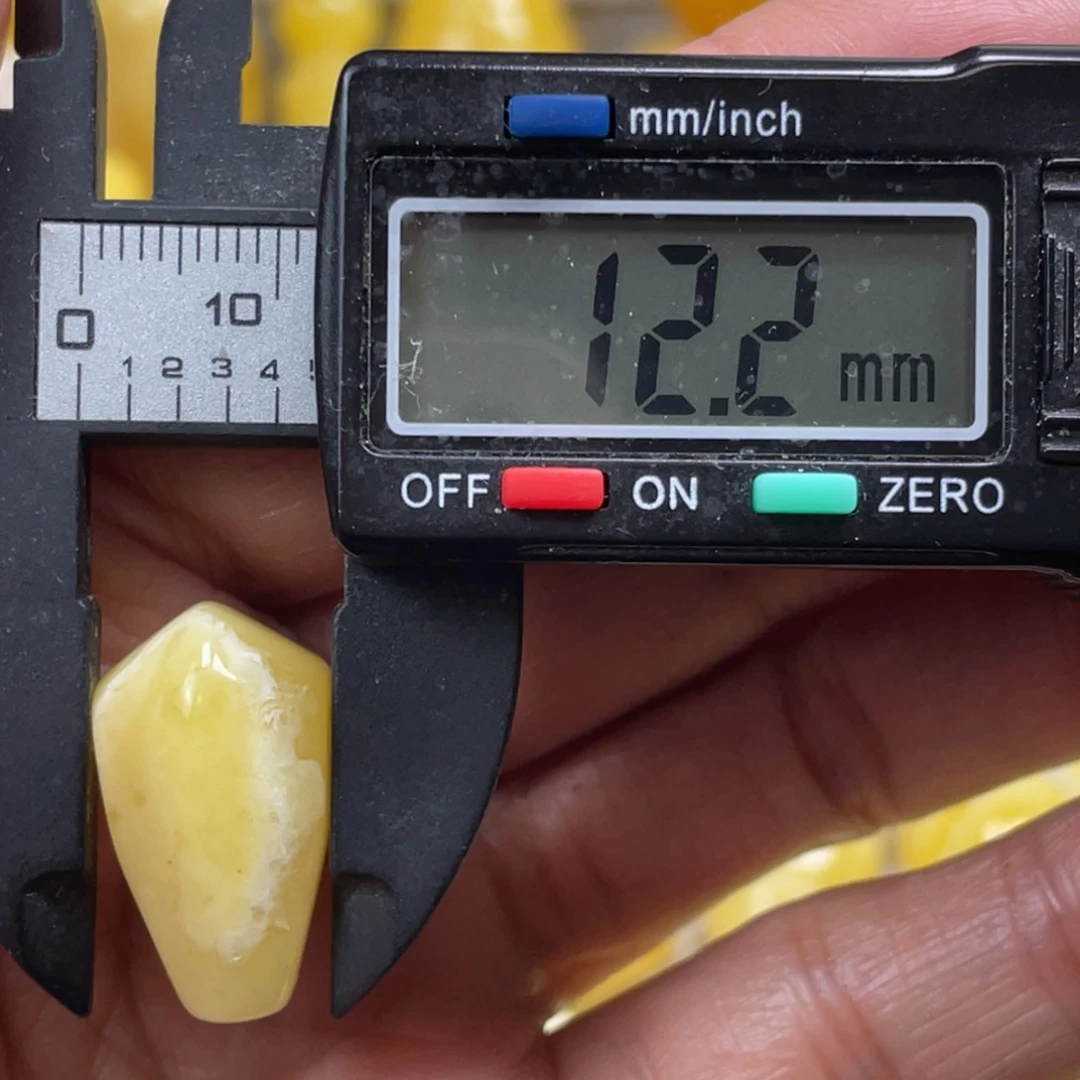【闪购商品】裸石蜜蜡未镶嵌95杂