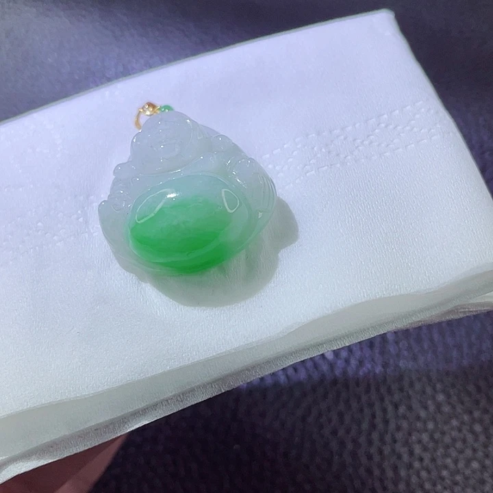 翡翠颈饰18K金镶嵌翡翠