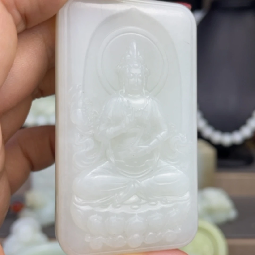 【闪购商品】颈饰未镶嵌和田玉