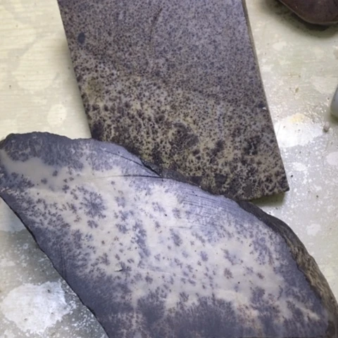 未镶嵌和田玉把件z****?2R