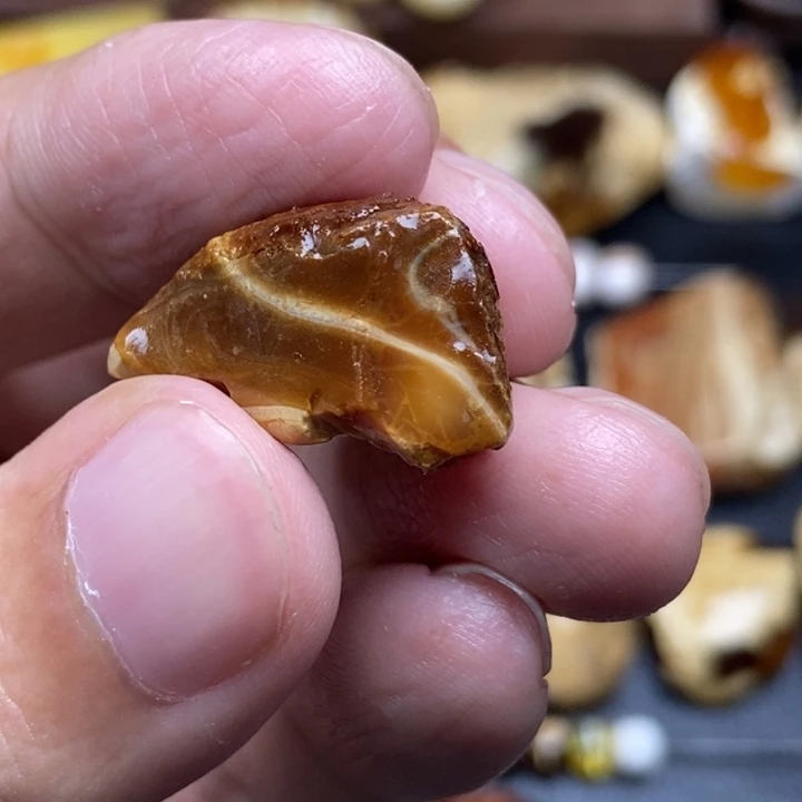 定制琥珀未镶嵌定制琥珀