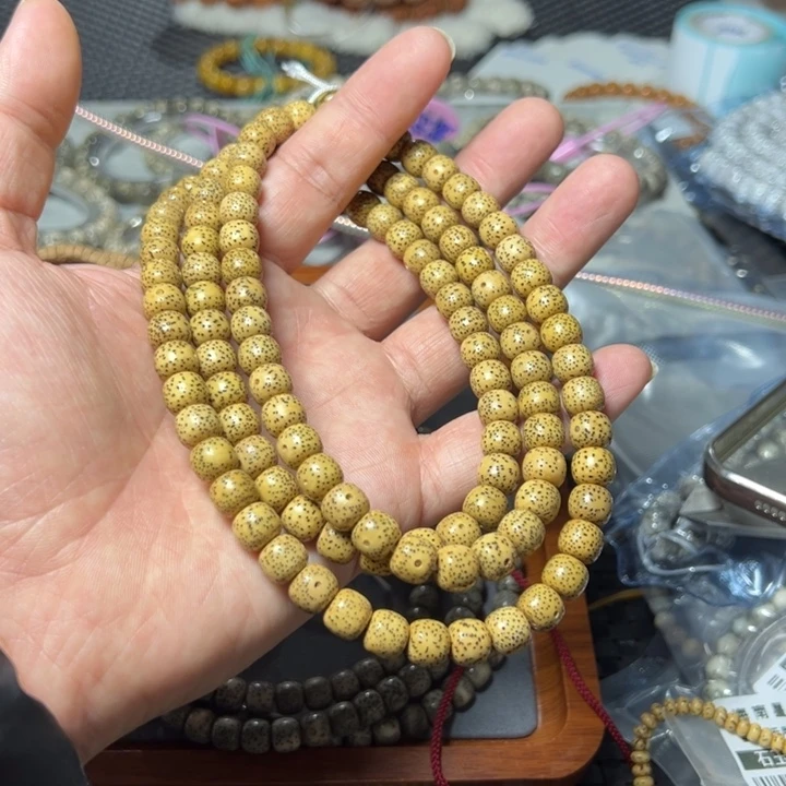 星月菩提手串鸡油黄98左右108颗