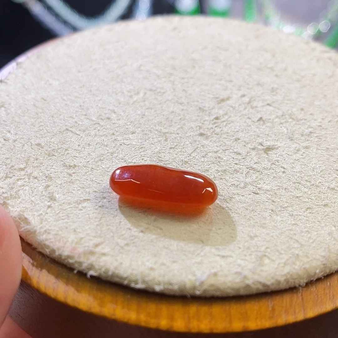 翡翠挂件未镶嵌随行
