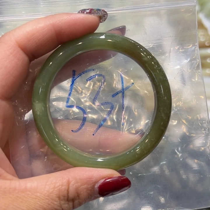 和田玉（糖玉）手镯未镶嵌