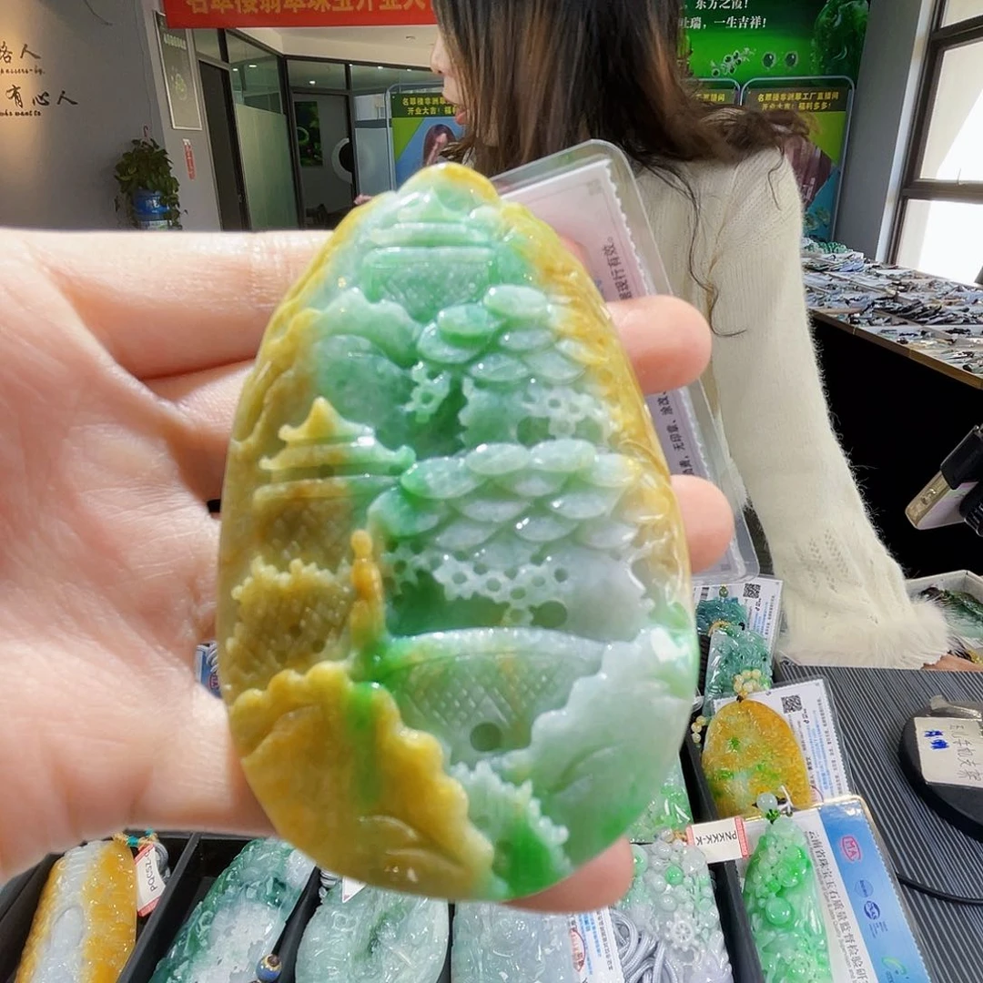 颈饰未镶嵌翡翠翡翠