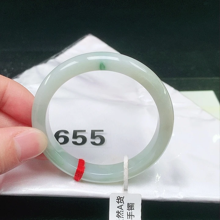 未镶嵌手镯翡翠655