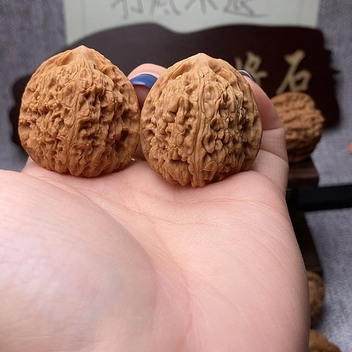 无***，文玩核桃吊坠涿鹿南疆石