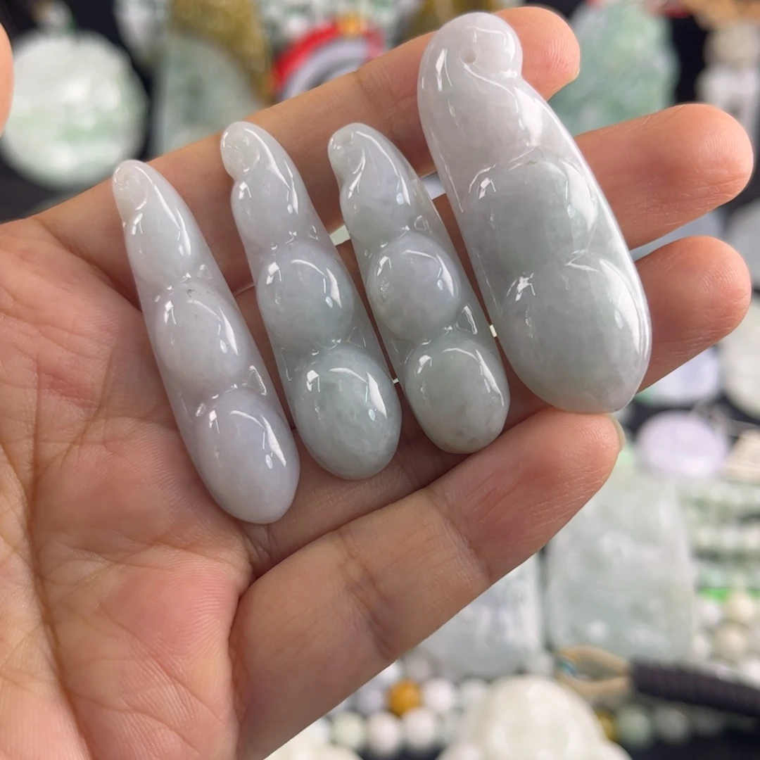 翡翠未镶嵌吊坠(不含链)瑕疵