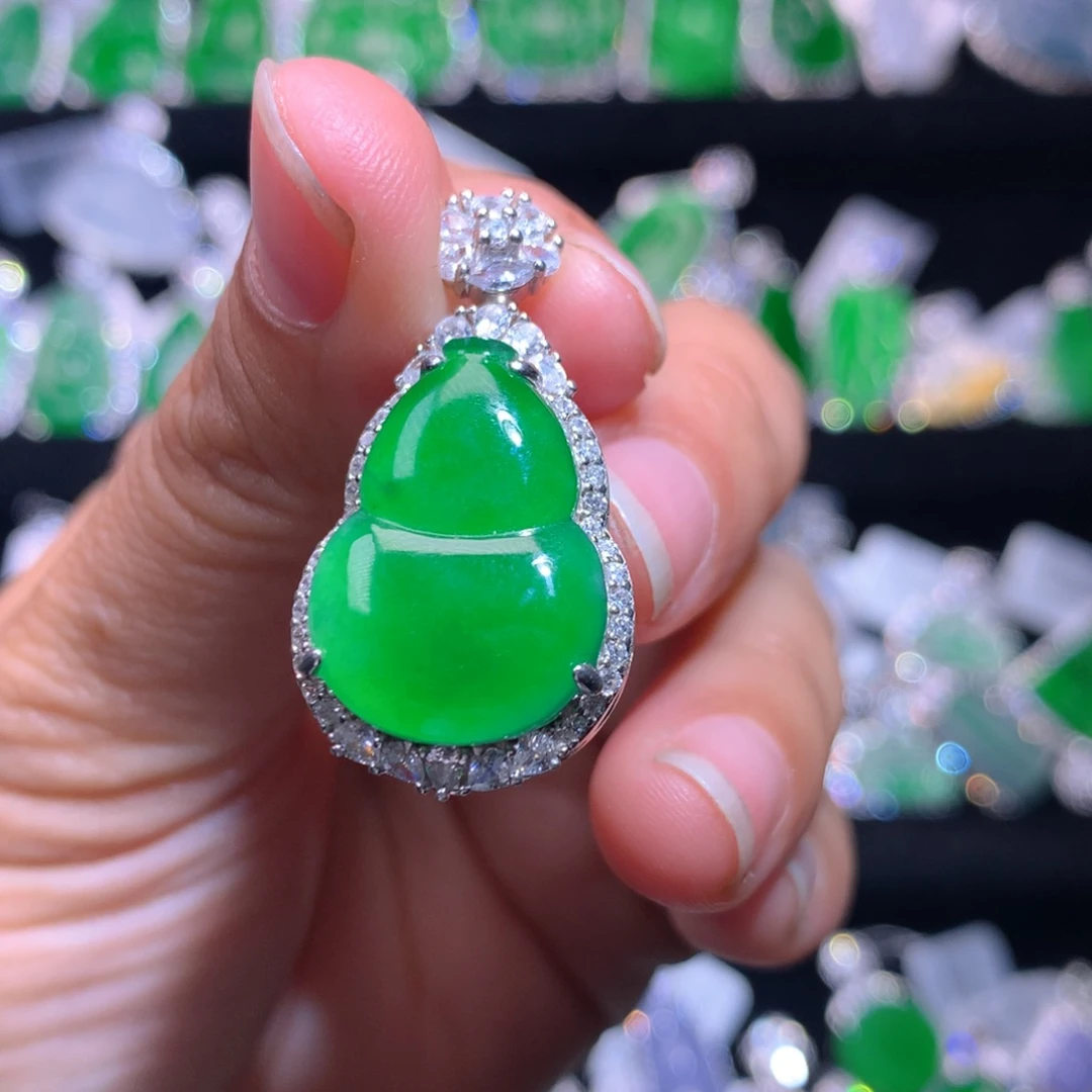 【闪购商品】颈饰银S925镶嵌翡翠天然翡翠