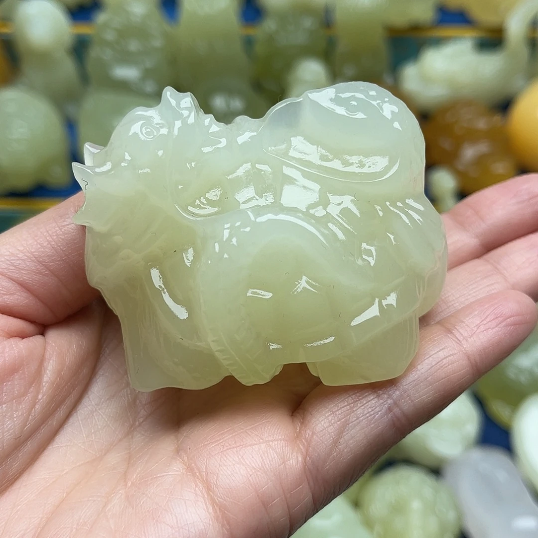 未***来玉天然桌面小摆件