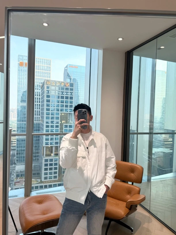 “一件能让你变帅的伞兵夹克”