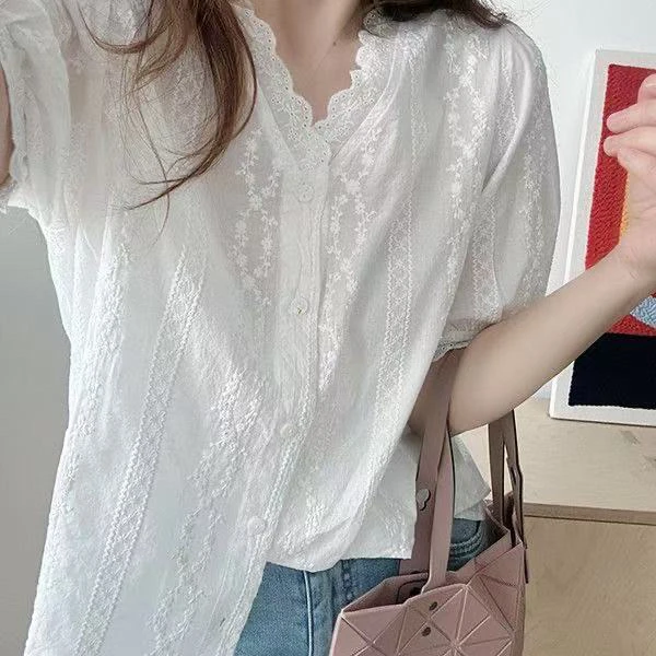 法式小众蕾丝花边~日系文艺刺绣镂空宽松百搭纯棉短袖衬衫上衣女