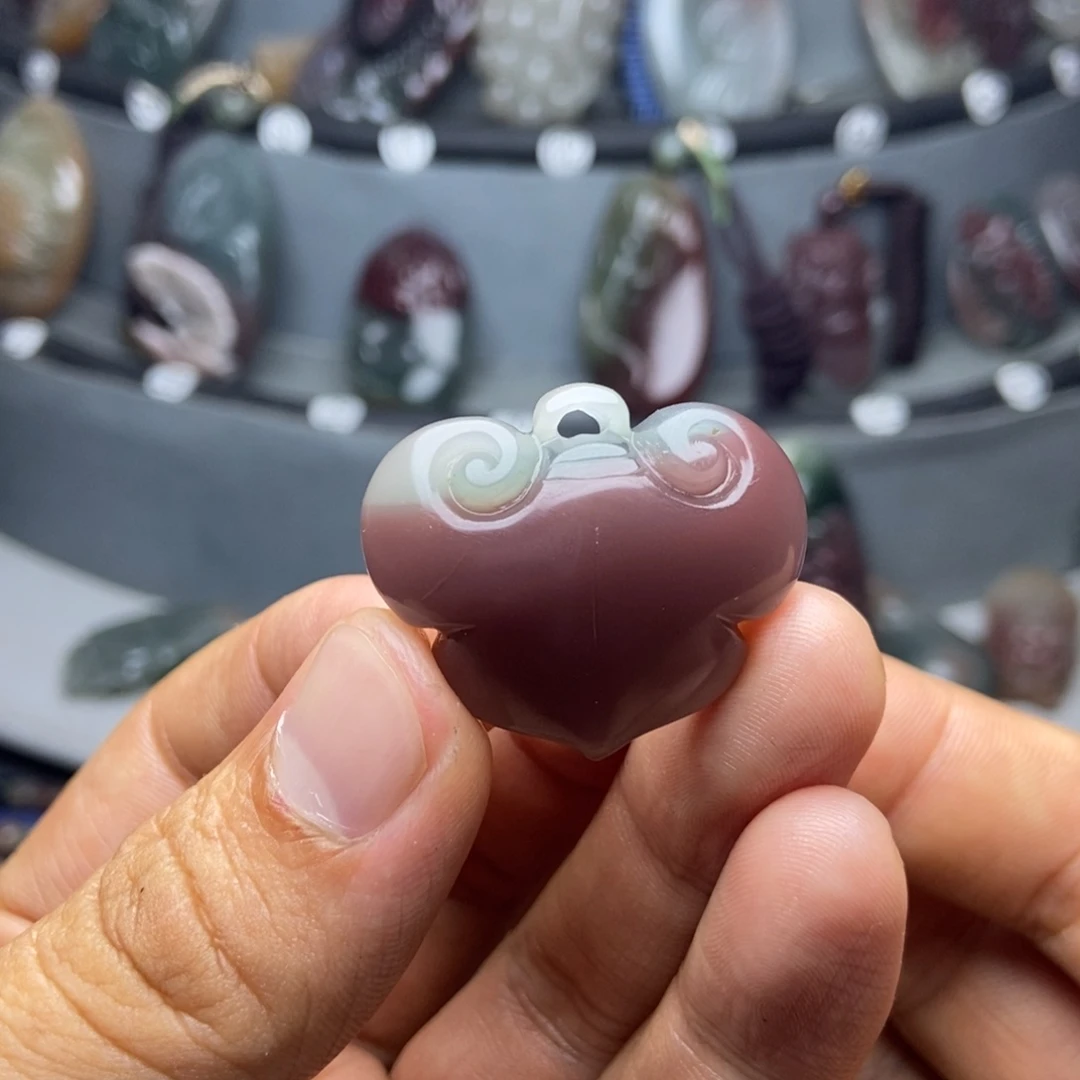 山***逢玛瑙/玉髓颈饰未镶嵌