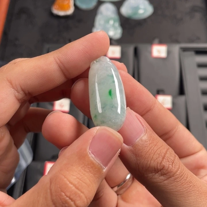 翡翠未镶嵌挂件翡翠首饰