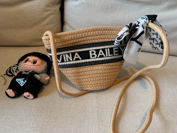 编织水桶包休闲斜挎包草编包包