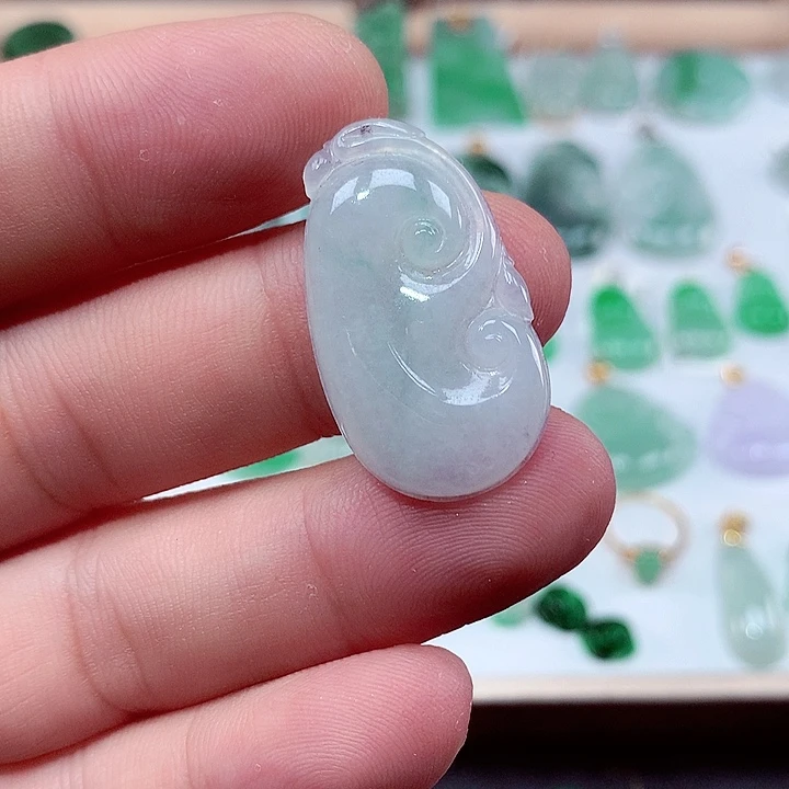 翡翠未镶嵌颈饰吊坠