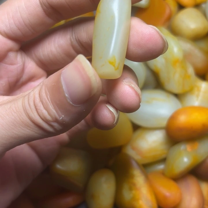 和田玉未镶嵌吊坠(不含链)