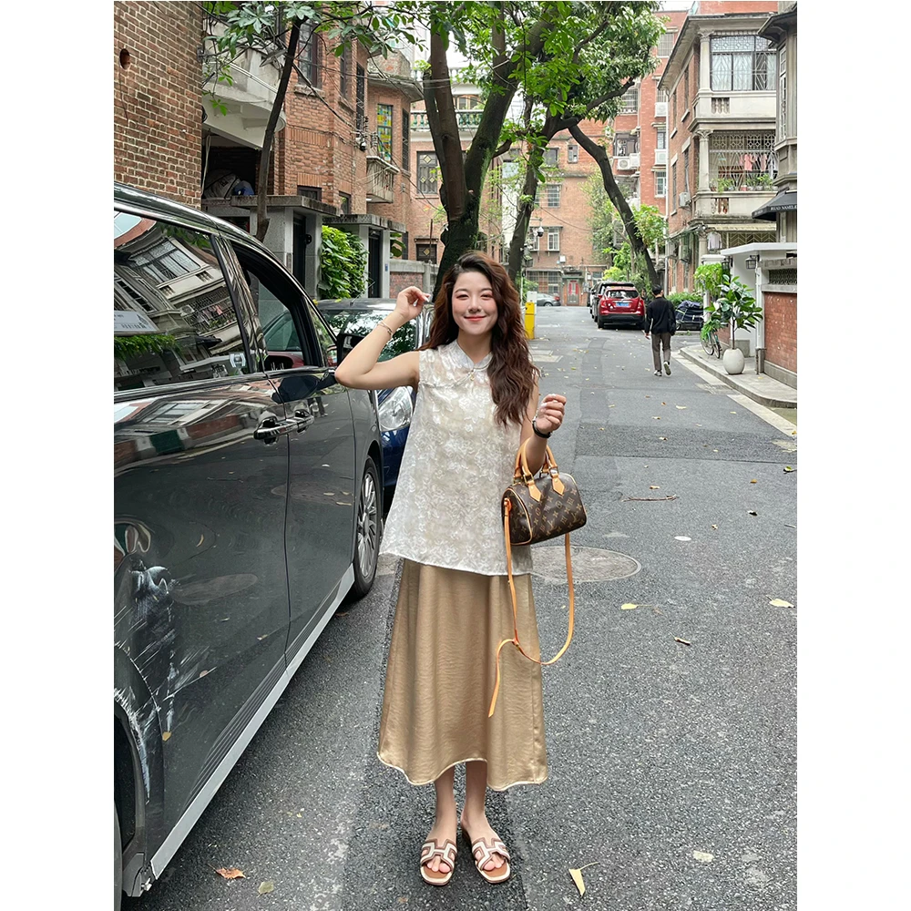 WenWen小个子新中式套装2025夏盘扣花背心缎面长裙两件套4009