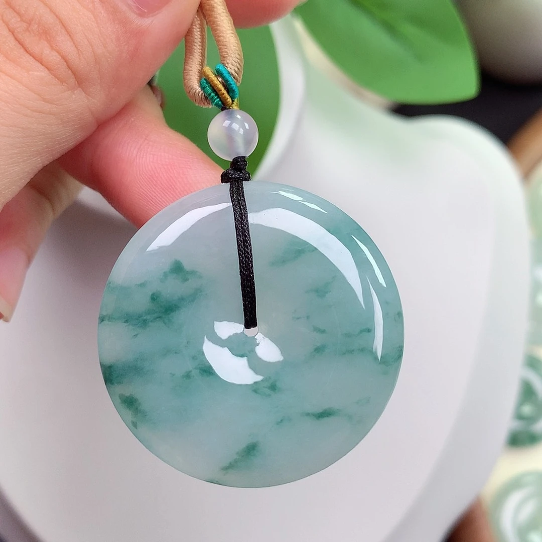 颈饰未镶嵌翡翠平安扣 35.8x6.0mm