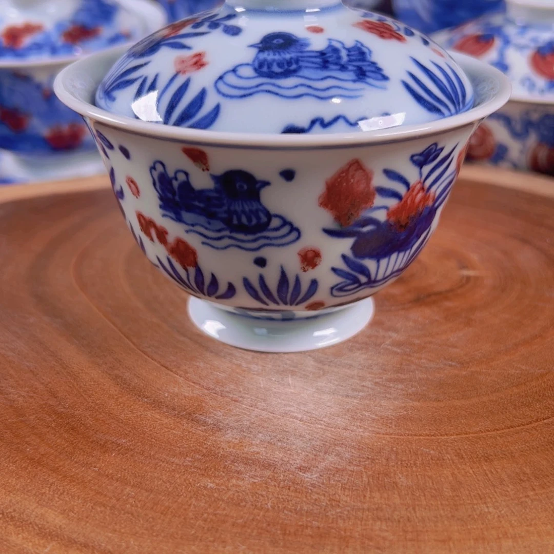 青花釉里红鸳鸯戏水两才盖碗