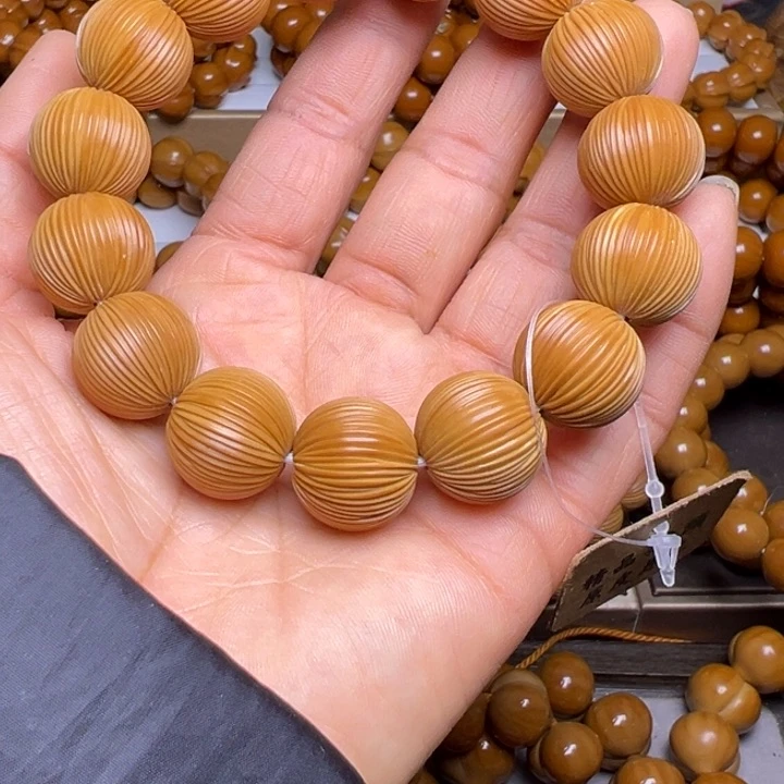 吊坠橄榄核聚宝盆