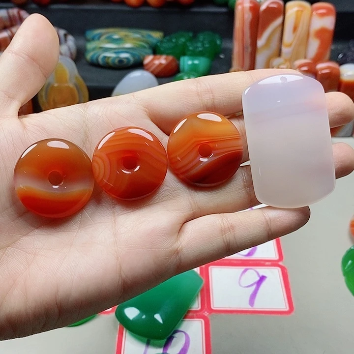 未镶嵌吊坠(不含链)玛瑙/玉髓飘***。