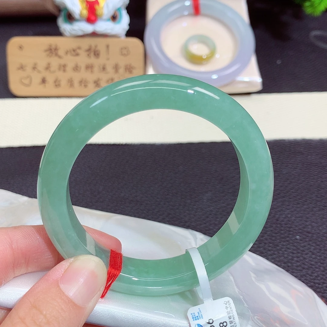 翡翠未镶嵌手镯558