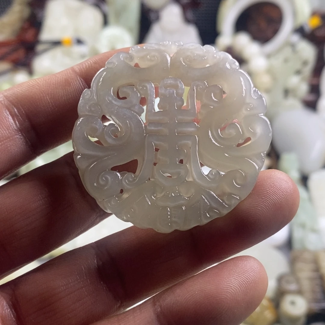 和田玉（糖玉）未镶嵌颈饰