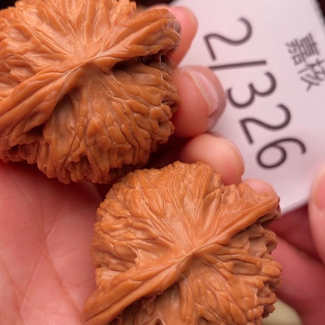 蜀***山把件文玩核桃43石子磨