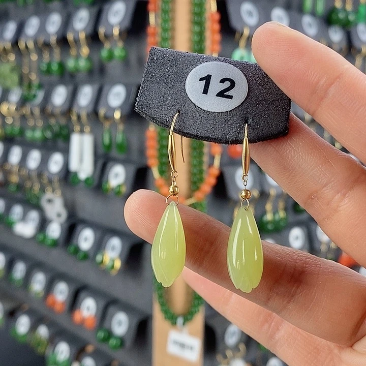 和田玉耳饰18K金镶嵌