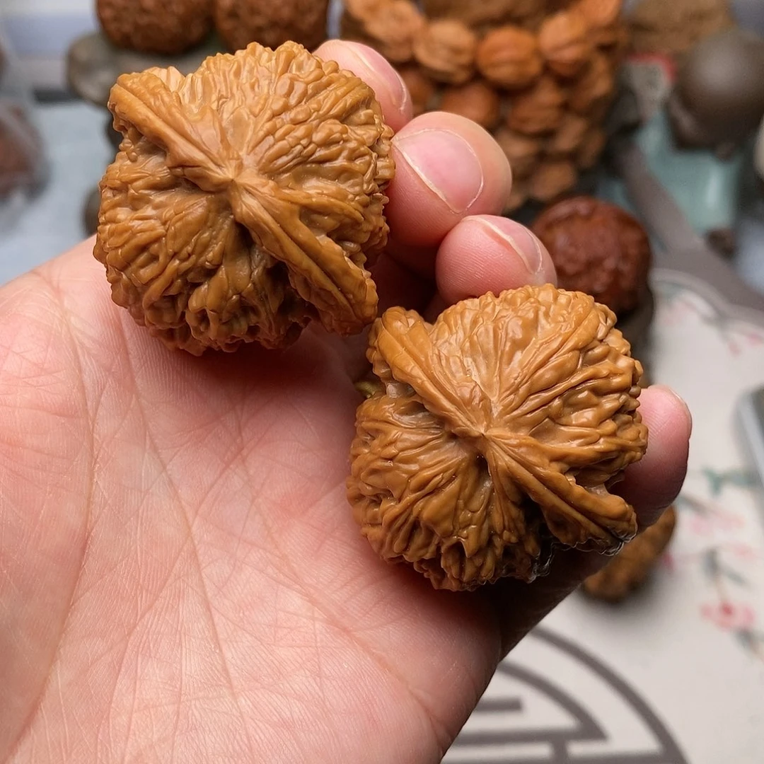 把件文玩核桃白狮子