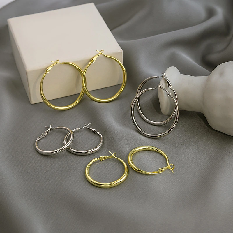 磁铁陶瓷耳饰 光面金属圆圈耳扣简约冷淡风个性耳环ins风气质时尚