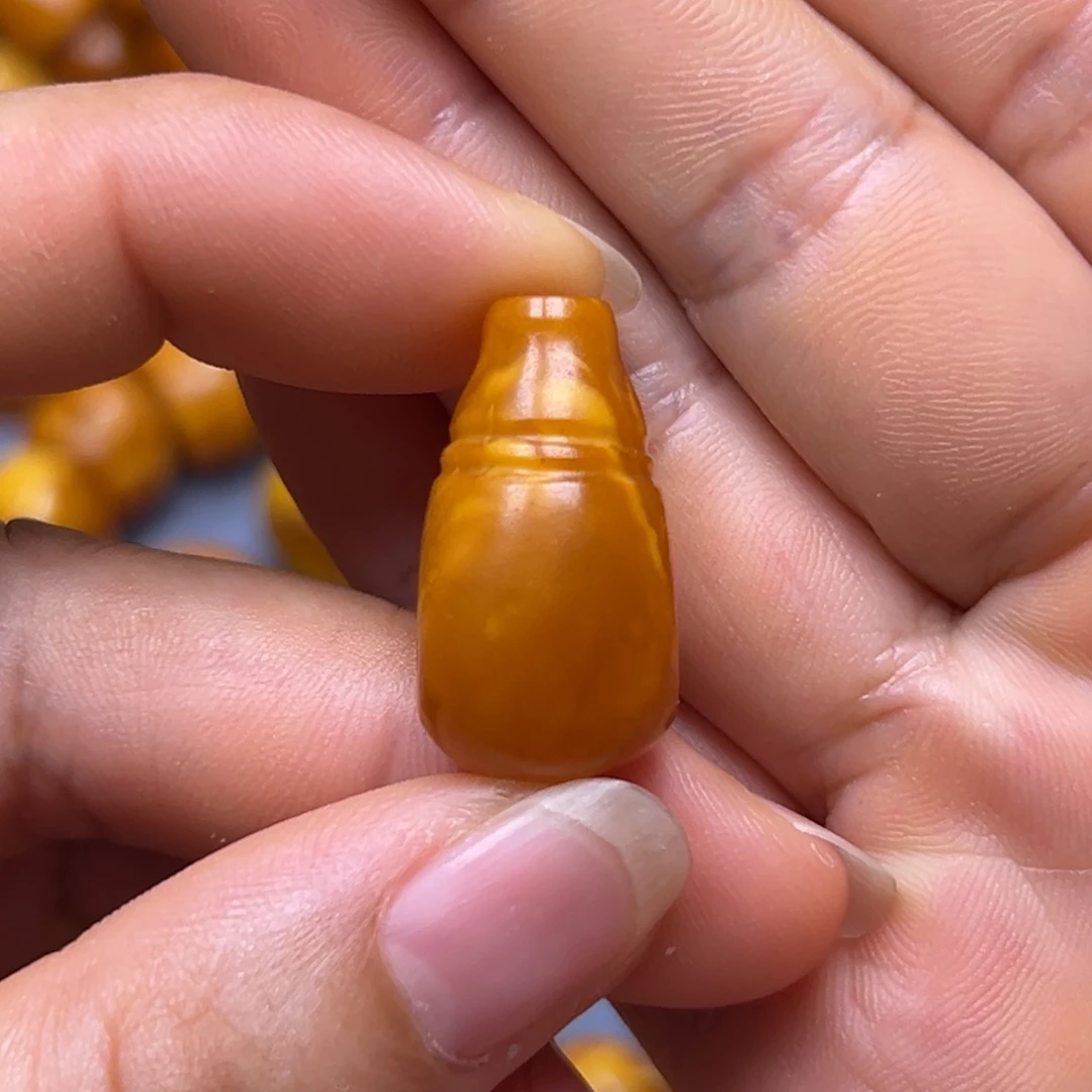 新***客蜜蜡吊坠(不含链)未镶嵌