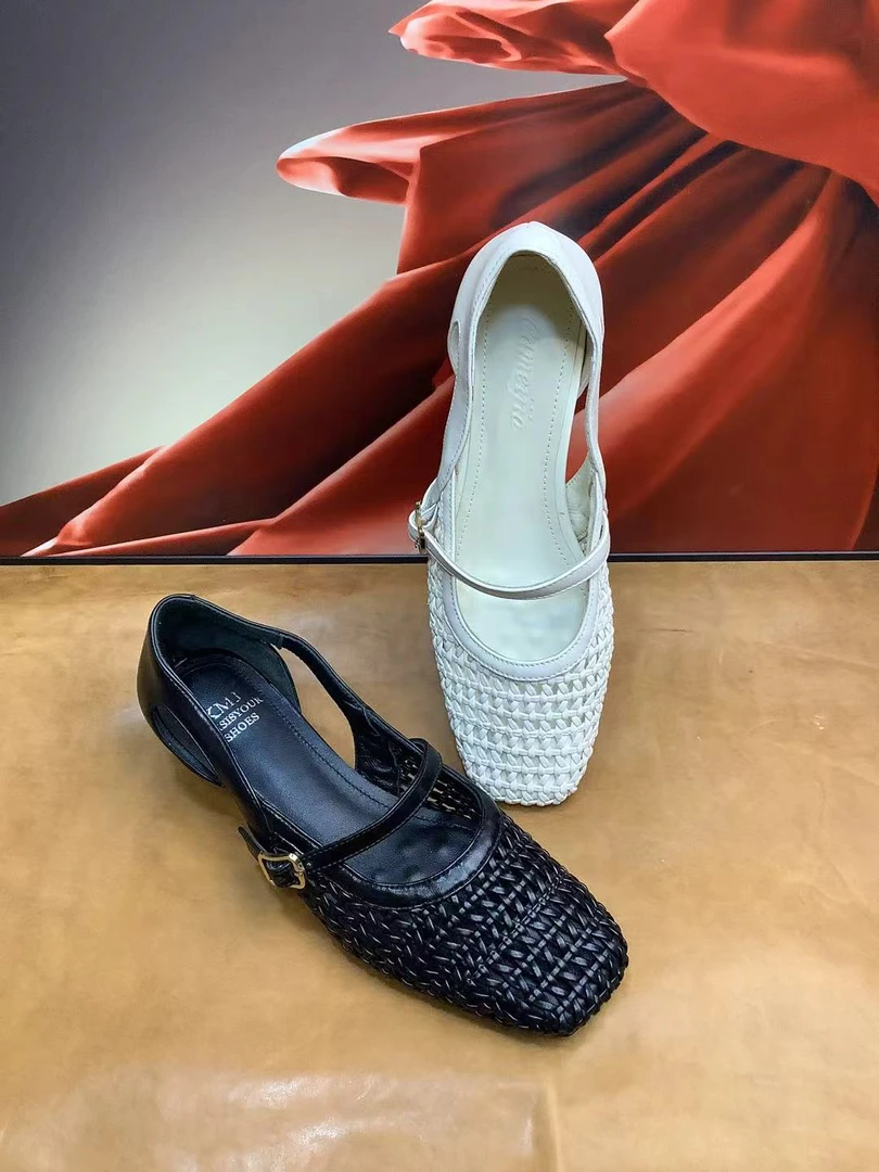 小众镂空编织方头洞洞鞋法式一字带低跟粗跟包头罗马凉鞋女1802