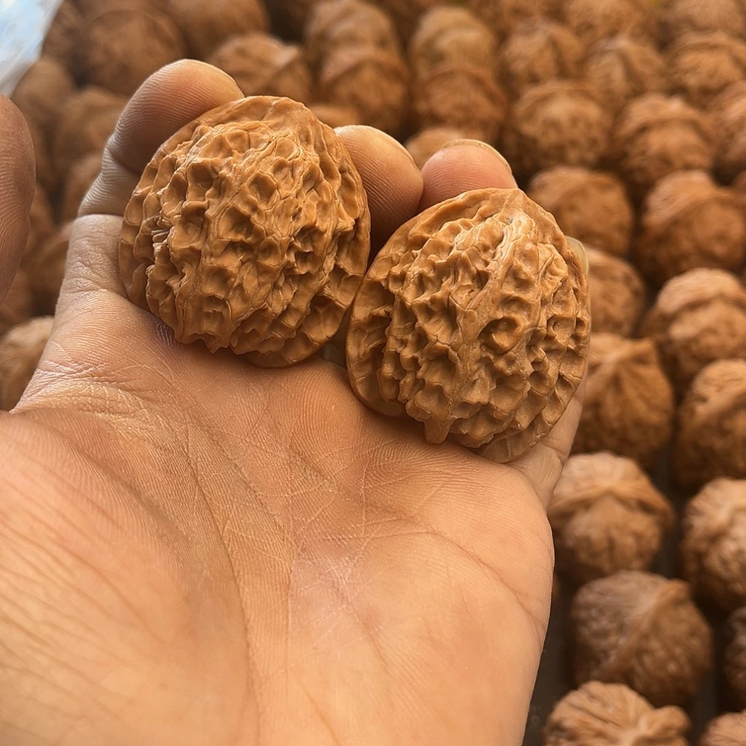 文玩核桃吊坠苹果