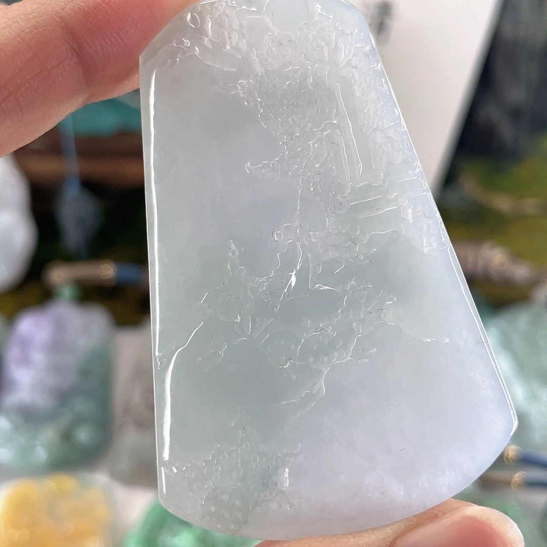 翡翠未镶嵌颈饰山水牌