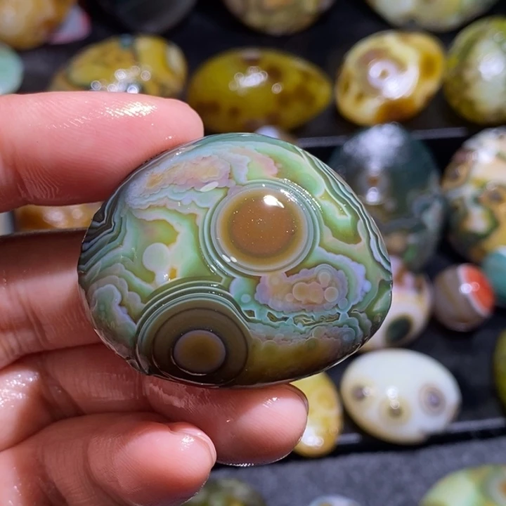 未镶嵌玛瑙/玉髓珠宝奇石