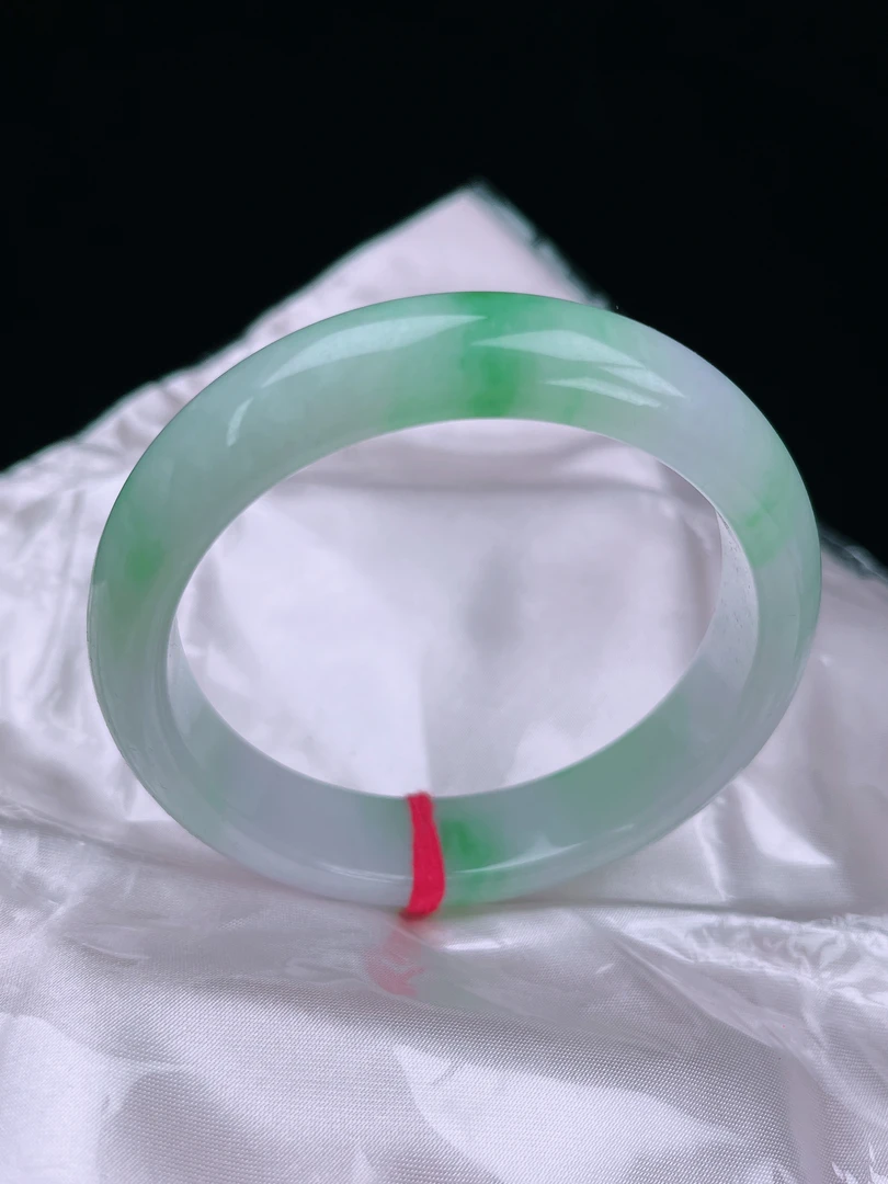 天然缅甸A货翡翠手镯