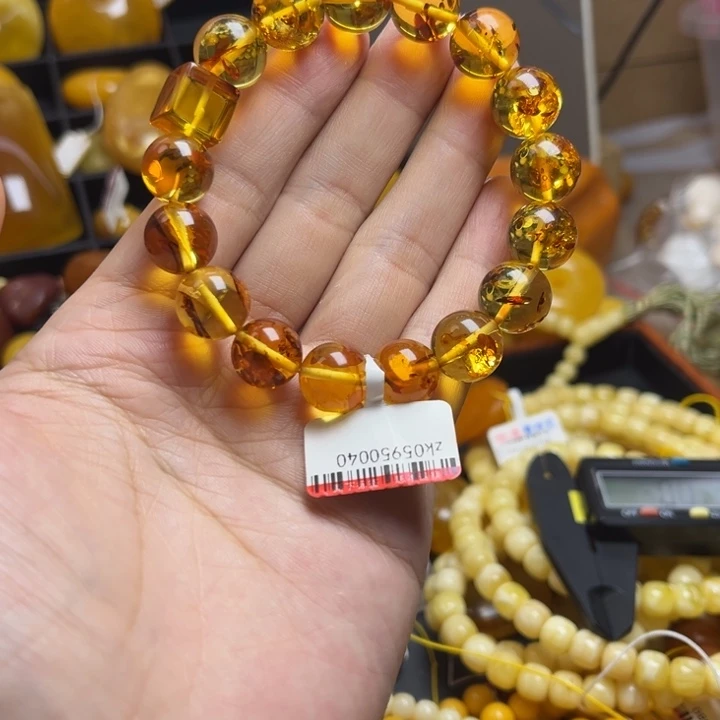 琥珀未镶嵌珠宝奇石