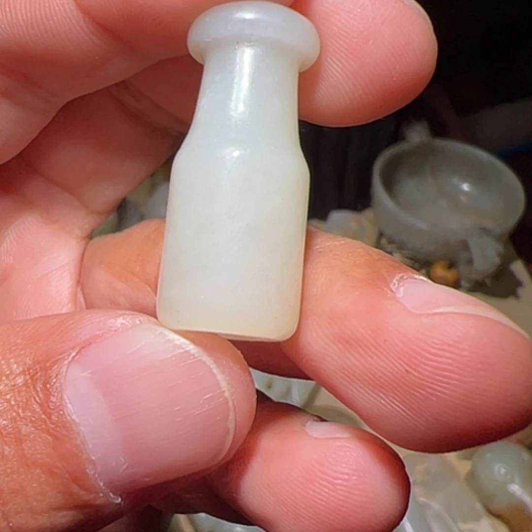 【闪购商品】和田玉（糖玉）颈饰未镶嵌骑***馬