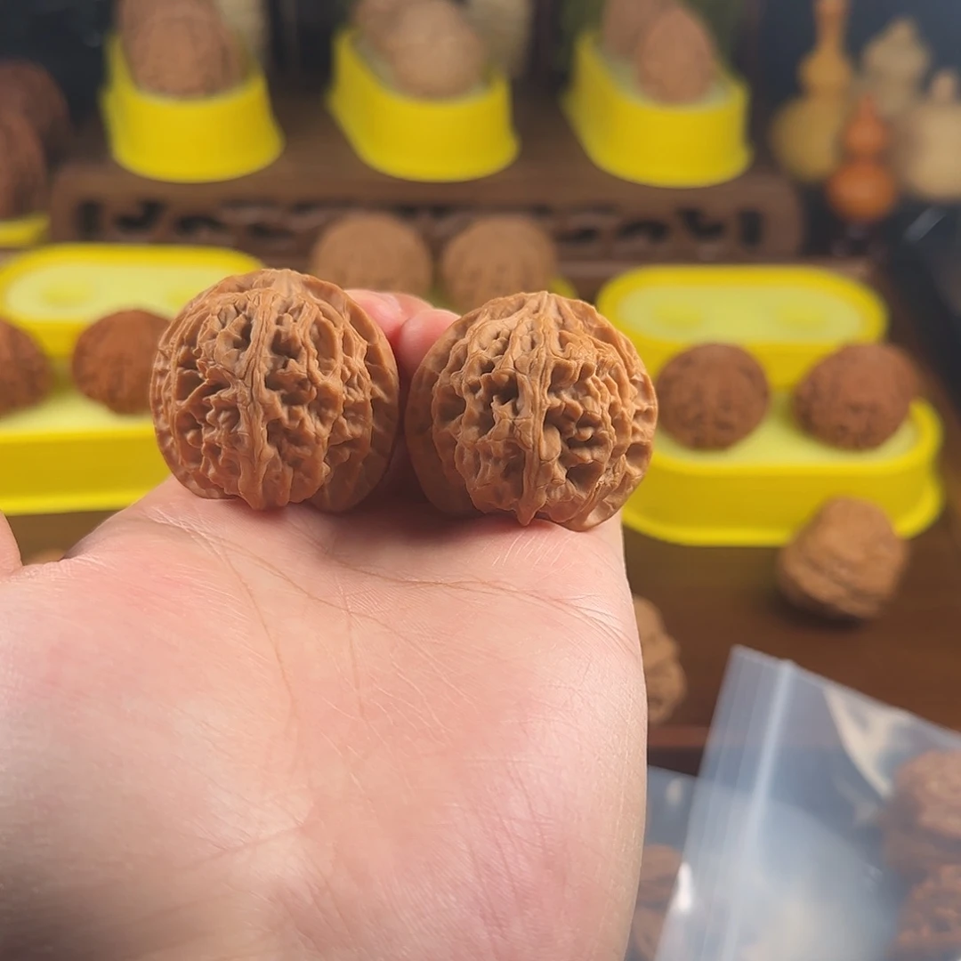 文玩核桃吊坠全品无修苹果园40尺